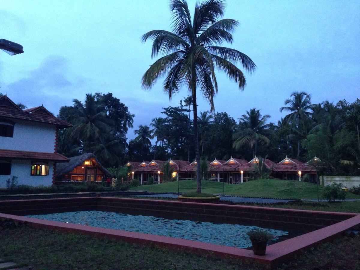 Deepanjali Wellness & Retreat Hotel Thanniyam Exterior photo